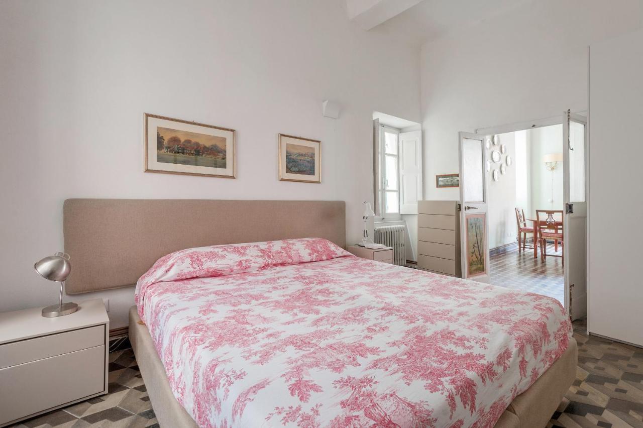 Marina Apartment, Unique, Authentic, Beachfront, 2 Aircondo Bdr , 2Bht, Easy To Train Or From Private Parking Вернацца Экстерьер фото